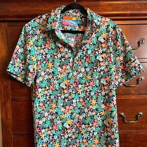 NWOT Chubbies Bloomerang Button Up Shirt